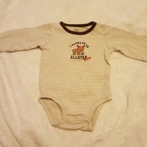 Long sleeve onesie size 6 months.